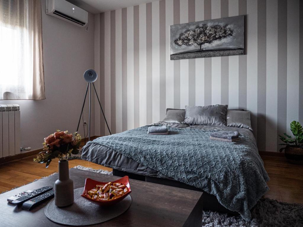 Gofd Apartman Белград Экстерьер фото
